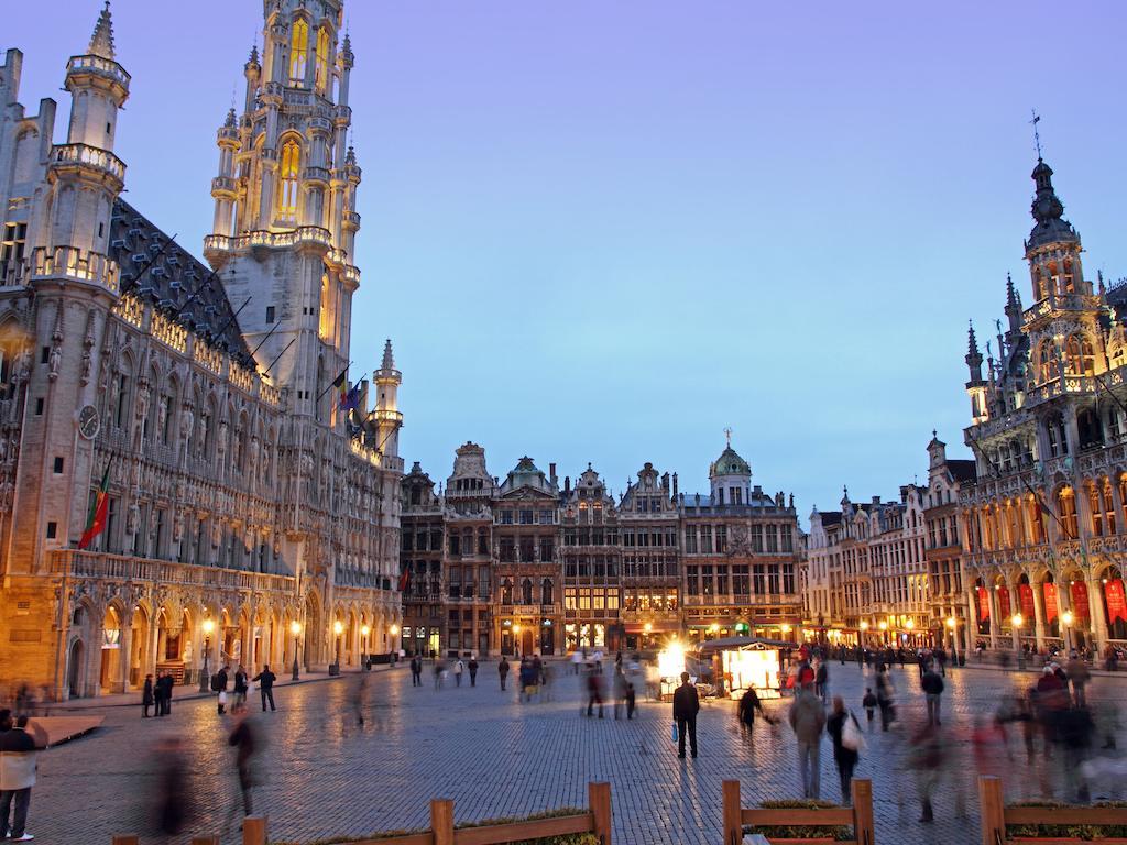 Hotel Du Parlement Ixelles Exteriör bild